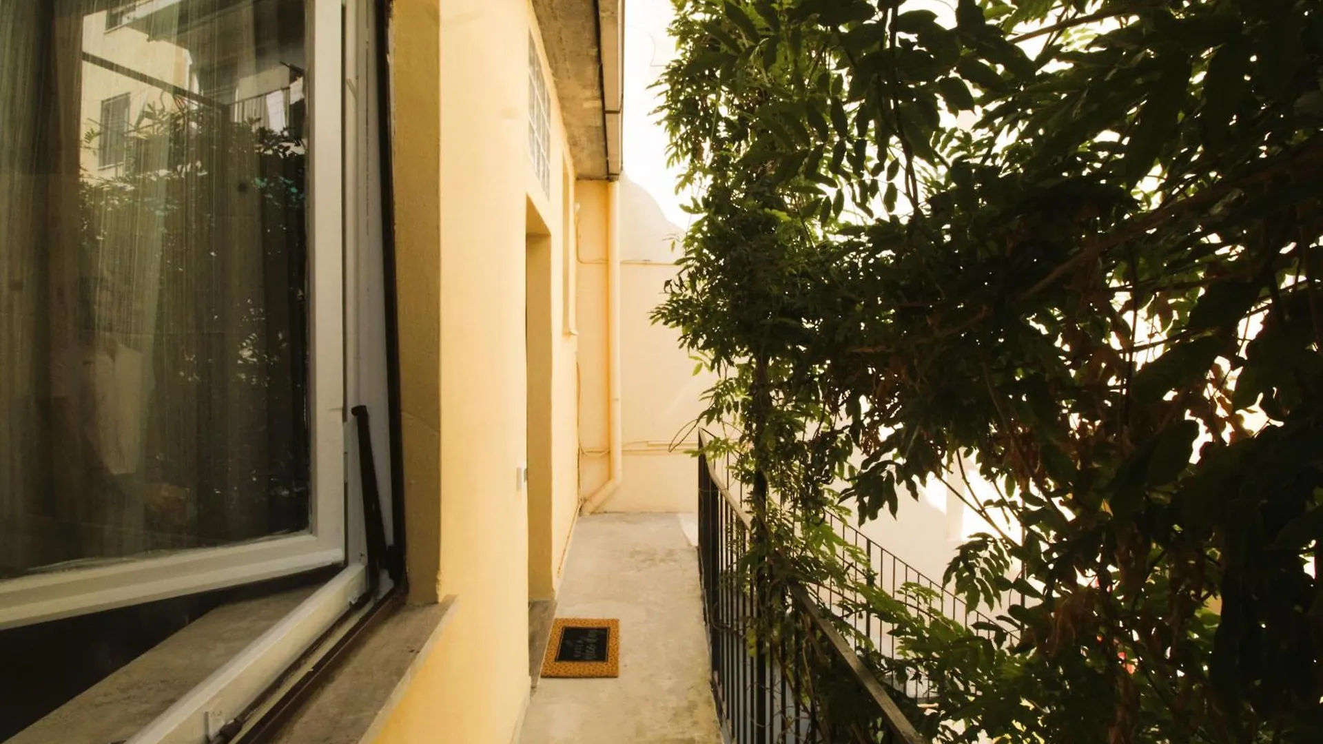 Apartment Elegante Suite Con Giardino In Centro Storico Pavia